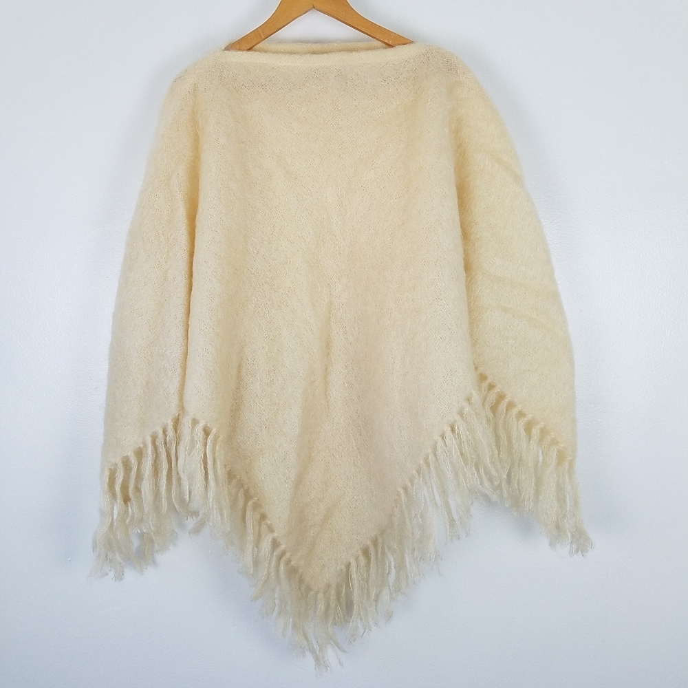 Vintage Glen Cree 100% Mohair Cream Scotland Fringed Poncho Cape Sweater